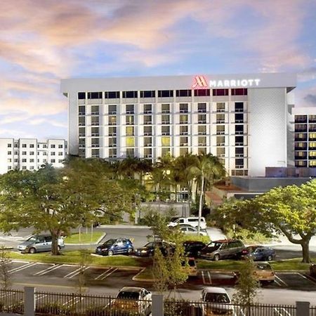 Hotel Miami Airport Marriott Exteriér fotografie
